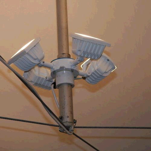 center pole halogen light